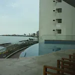 Edificio Mirador Del Laguito